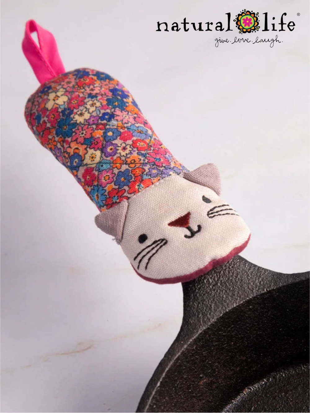 Natural Life Cat Skillet Handle Holder